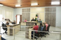 Discussão e aprovação de projeto de lei marcam sessão extraordinária
